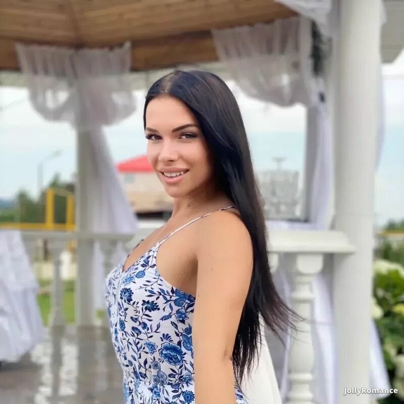 Julia Profile image 2