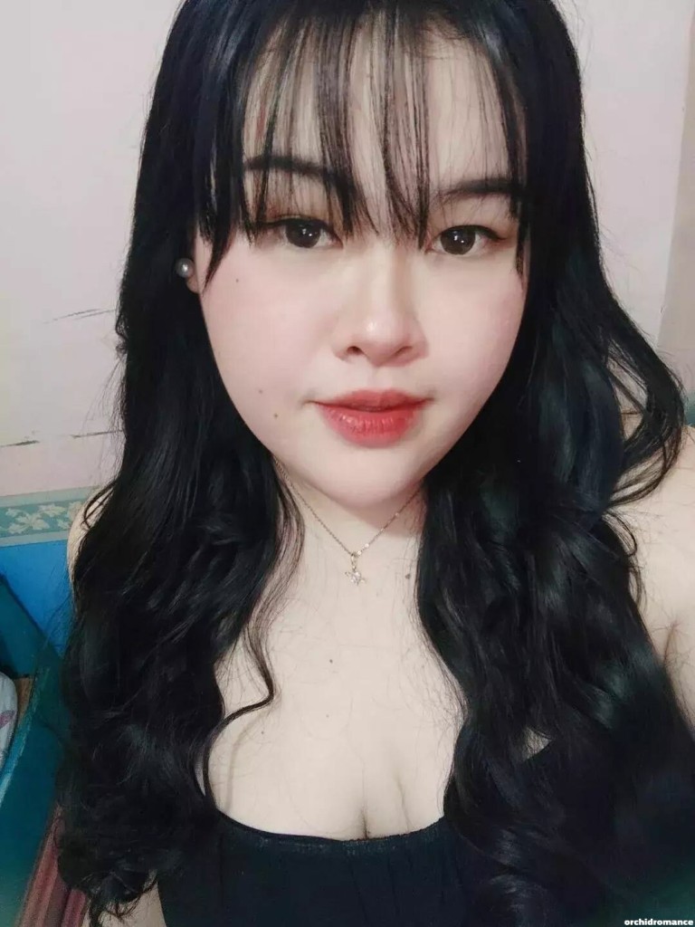 Beth, 26